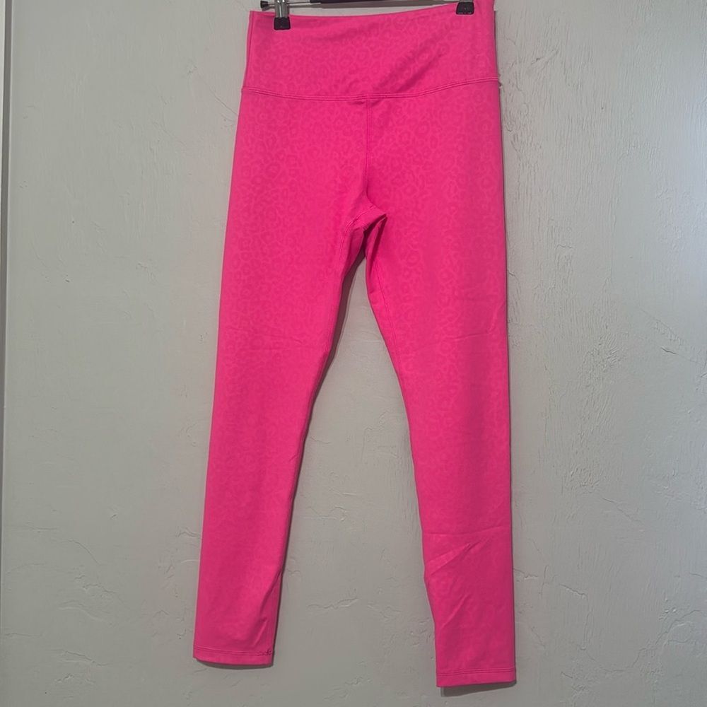 Zyia Hot Pink Cheetah Leggings